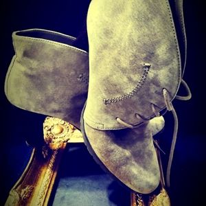 💥WHITE STAG - Vintage Rosy Sand Beige Lace Up Suede Booties Size 8